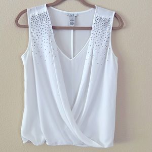 EUC white silky embellished Cache top, sz S